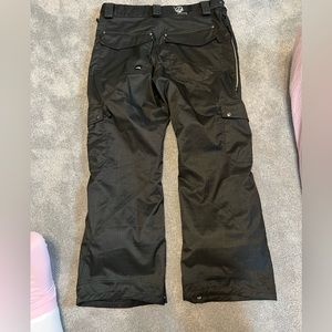 Snowboard pants